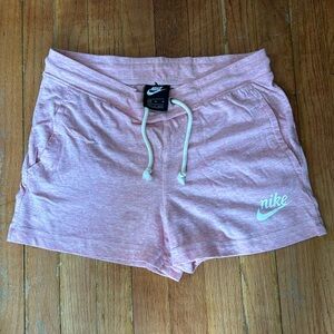 Nike short